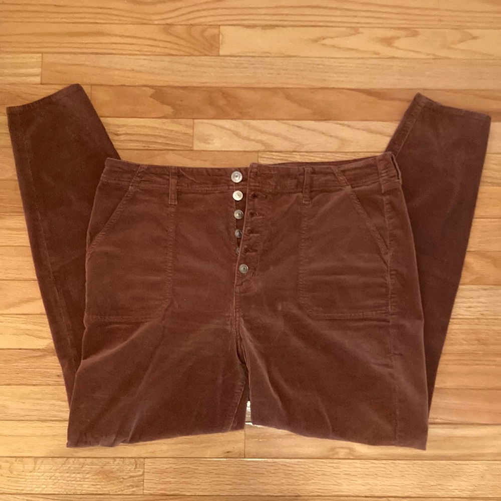 American Eagle Corduroy Jegging